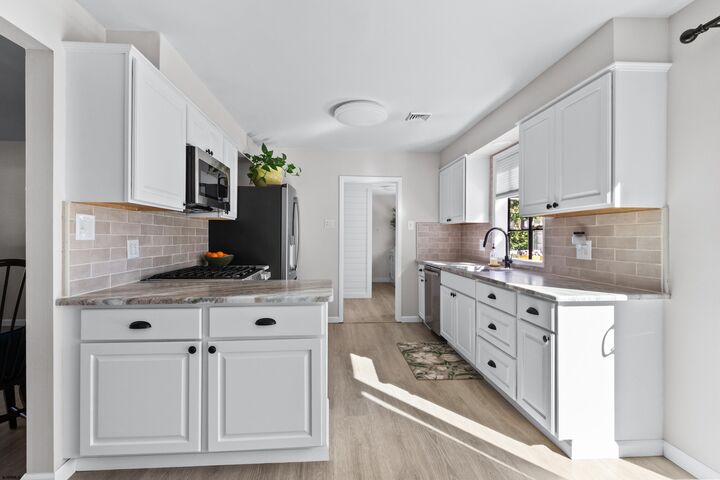 Property Photo: 610 Yarmouth Ave NJ 08201