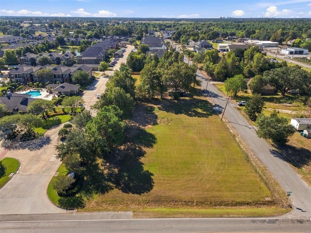 Property Photo:  Tbd Country Club Road  LA  