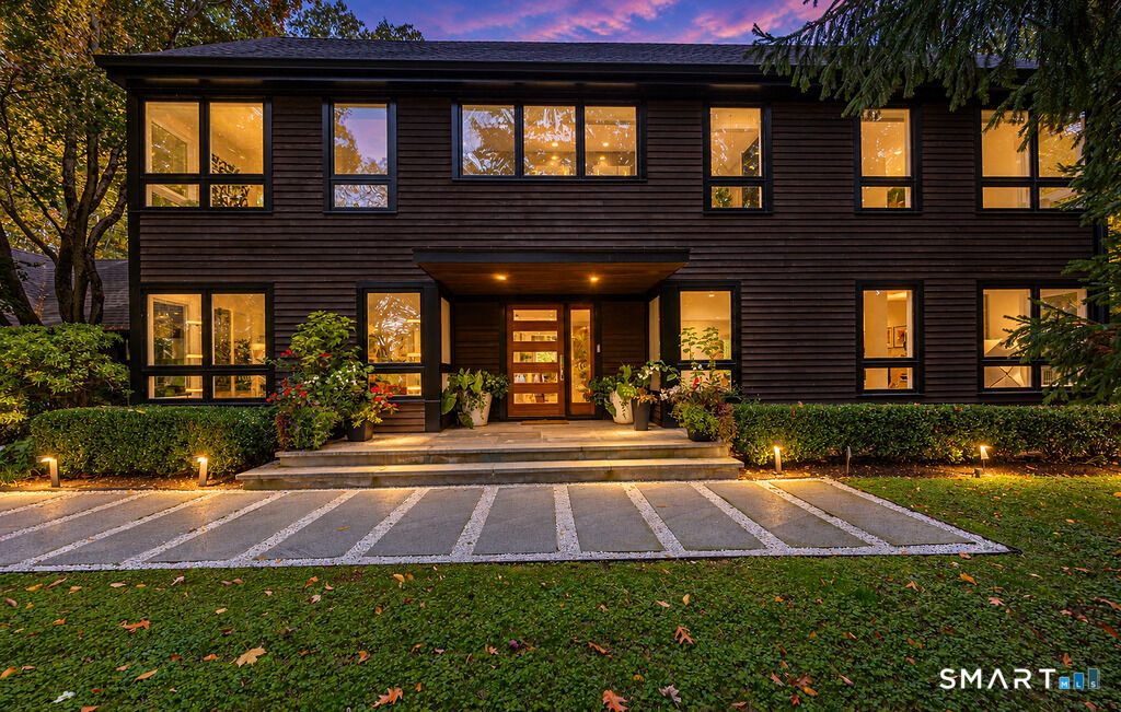Property Photo:  17 Greenbrier Road  CT 06880 