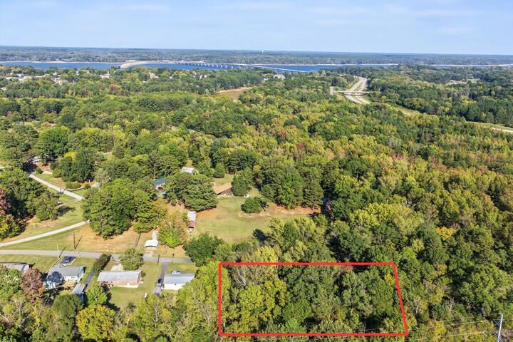 Property Photo: 110 Hawkins Street VA 23927