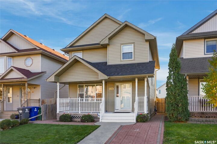 Property Photo:  163 Blakeney Crescent  SK S7L 7N5 