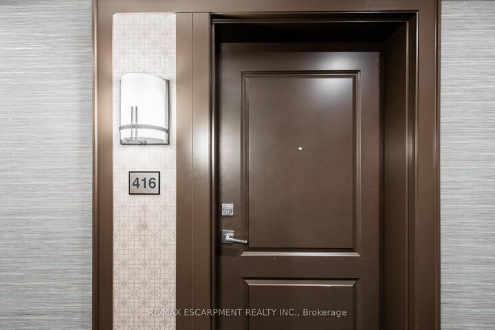 Property Photo:  450 Dundas Street E 416  ON L8B 1Z2 