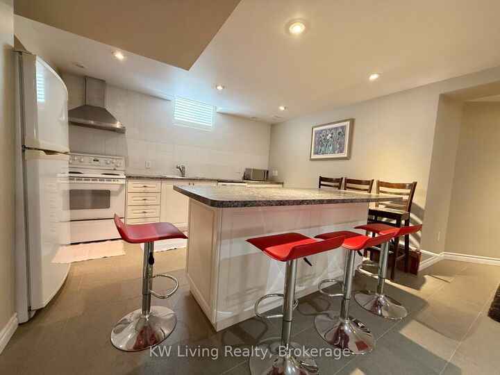 Property Photo:  98 Church Street Bsmt  ON L3P 2M4 