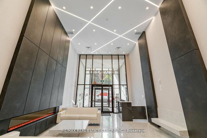 Property Photo:  15 Queen Street S 1007  ON L8P 3R4 