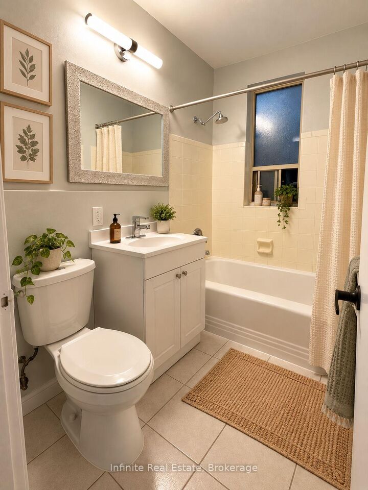 Property Photo: 896 Eglinton Avenue E 309 ON M4G 2L2