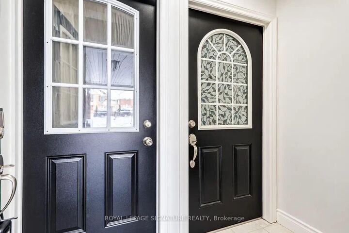 Property Photo:  58 Billingsley Crescent Basement  ON L3S 4P1 