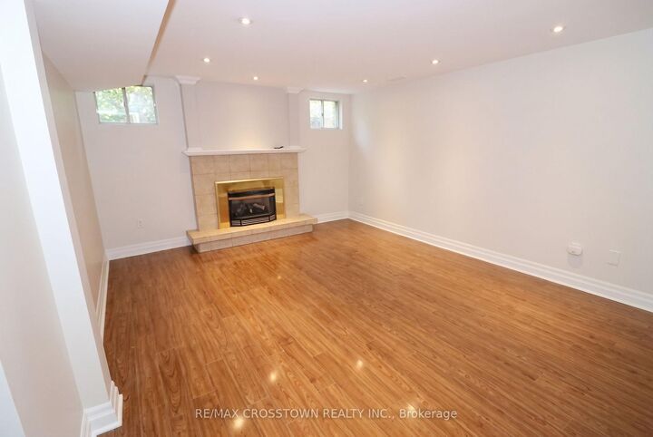 Property Photo: 59 Holland River Boulevard ON L9N 1C2