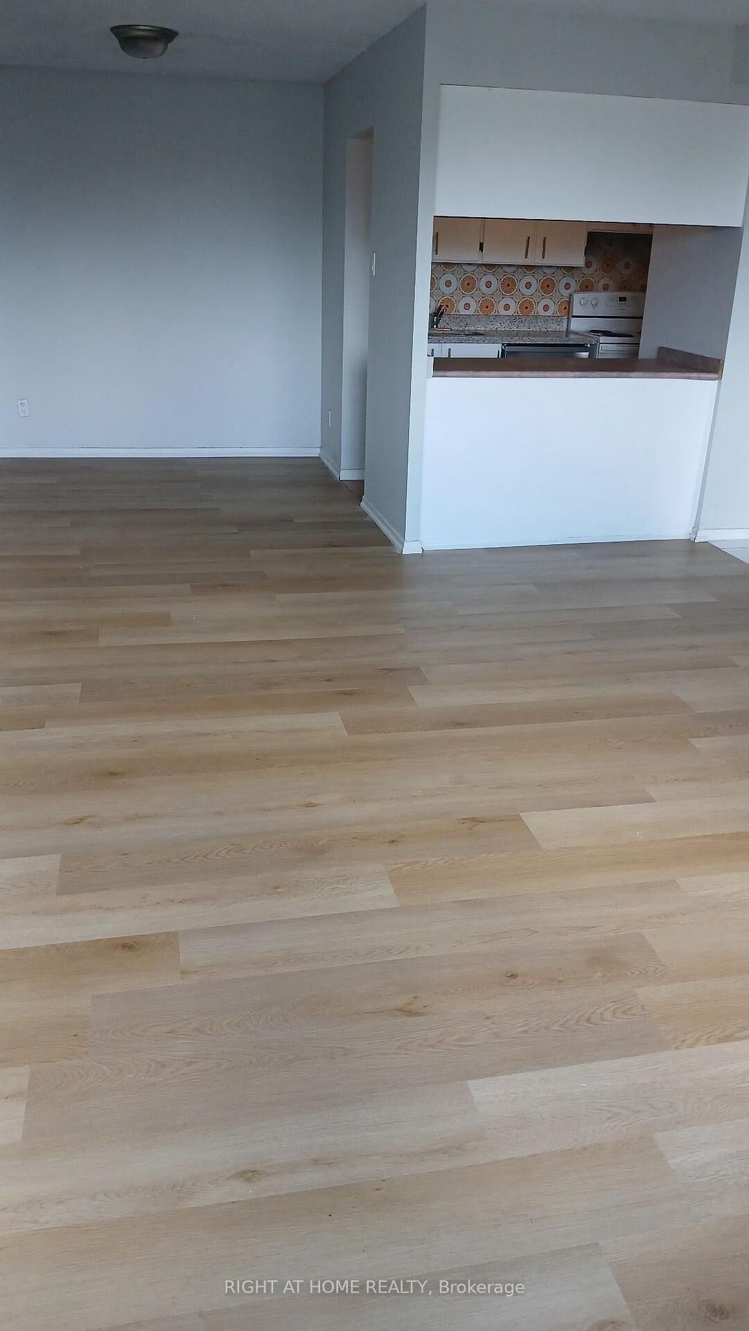 Property Photo:  40 Bay Mills Boulevard 401  ON M1T 3P5 