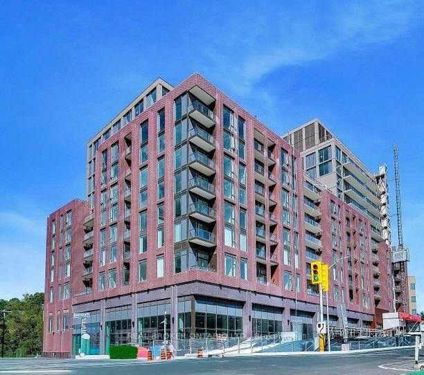 Property Photo:  2450 Bloor Street W 306  ON M6S 0A9 