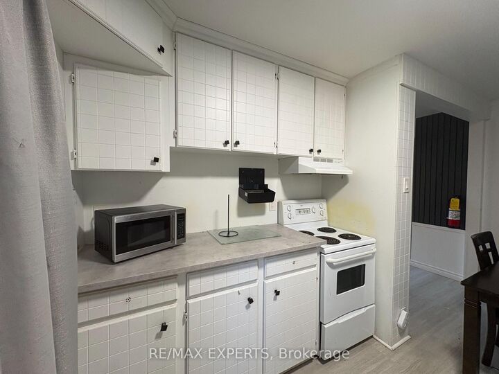 Property Photo:  9782 Beachwood Drive  ON L9Y 5P8 