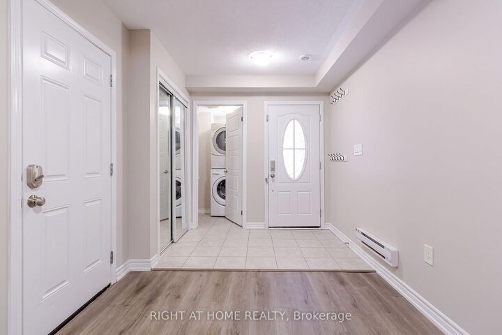 Property Photo:  74 Frost Court  ON L9T 7K6 