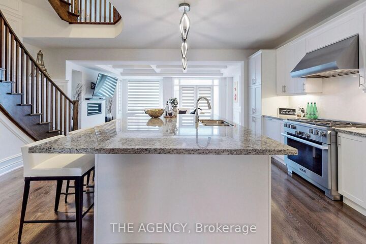Property Photo:  7 Kipling Grove Court  ON M9B 0C6 