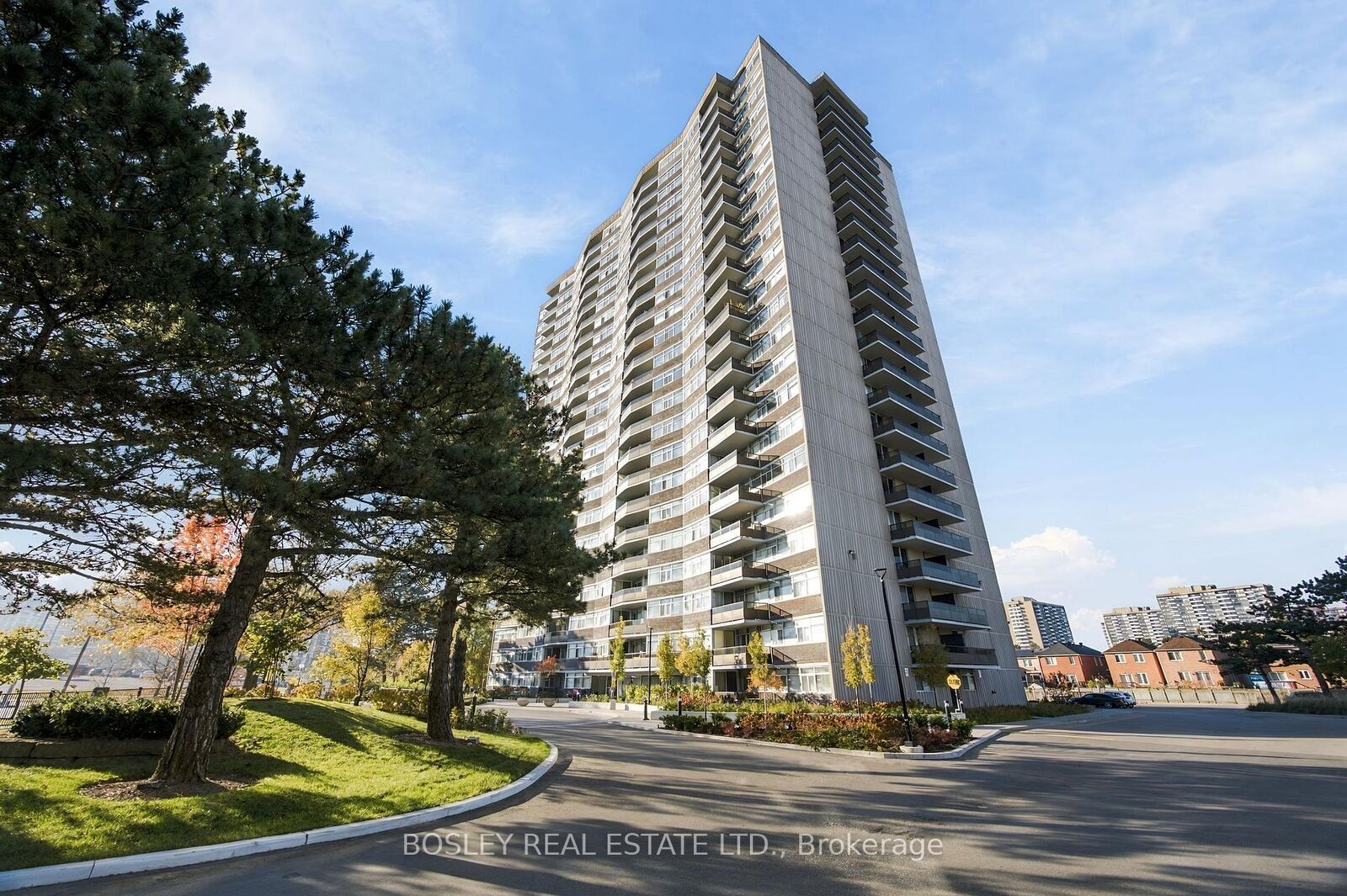 Property Photo:  3151 Bridletown Circle 1904  ON M1W 2T1 