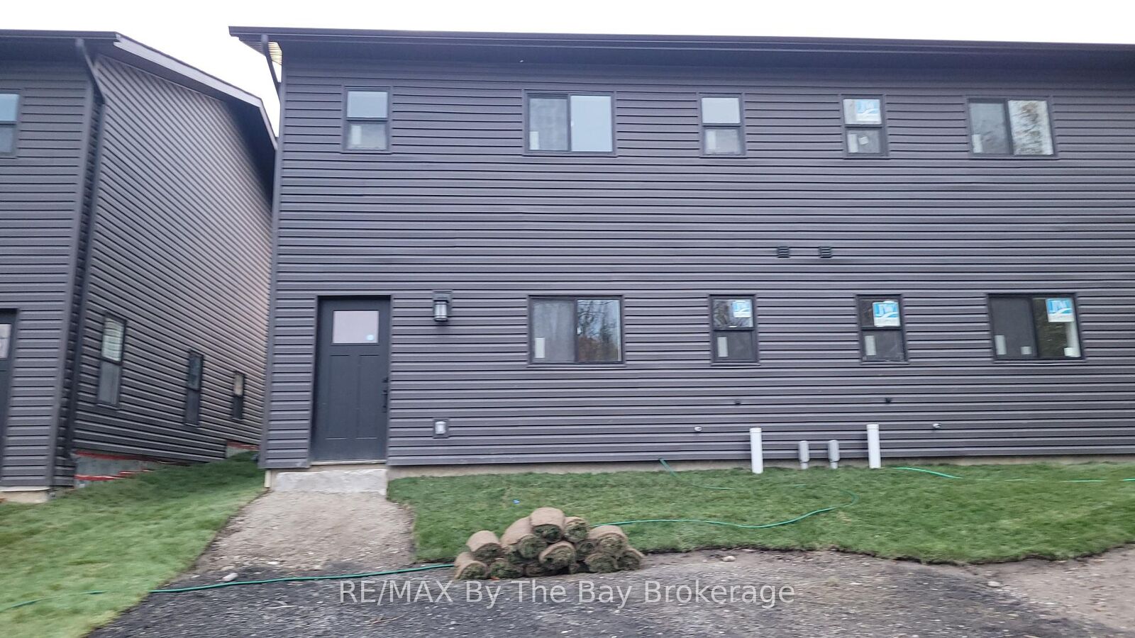 Property Photo: 436 5th Avenue #1 ON L0K 1R0