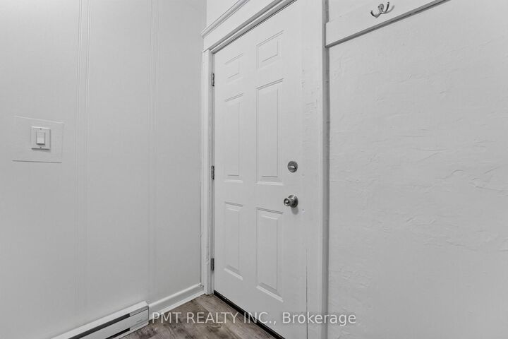 Property Photo: 14 Denistoun Street A ON L3C 1T9
