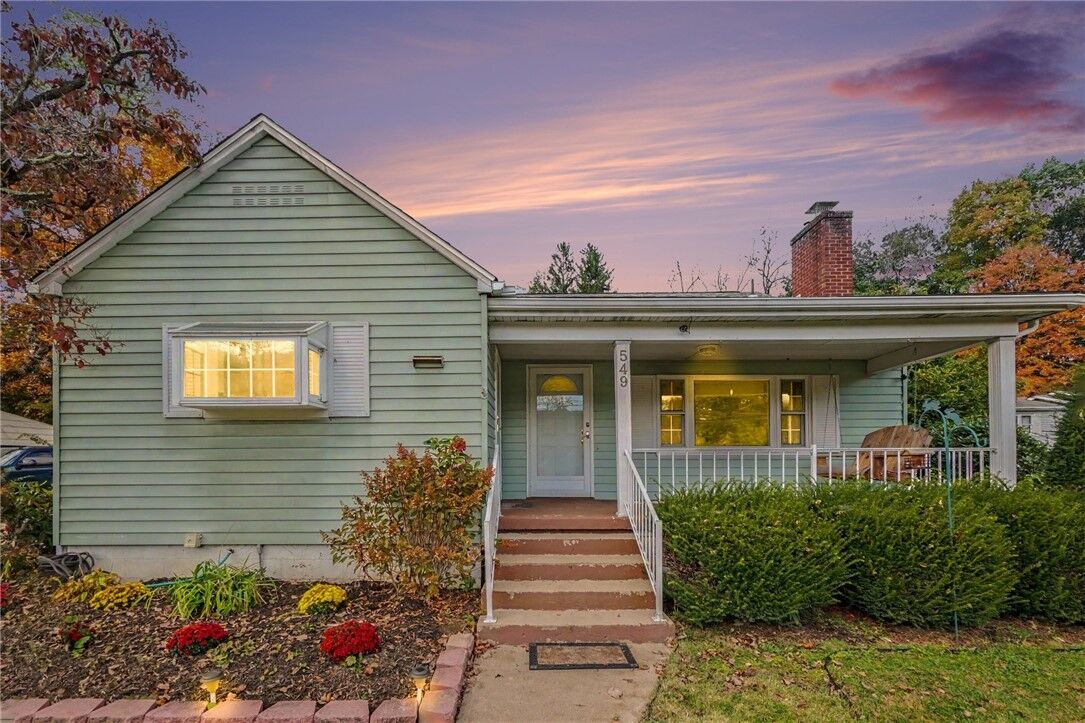 Property Photo: 549 Main St PA 15126