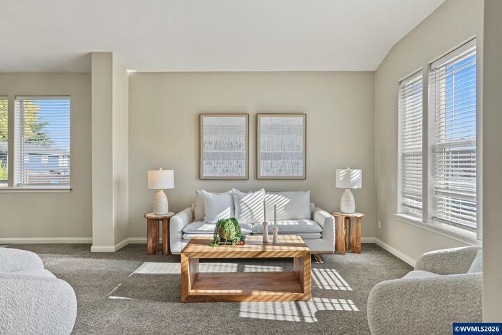 Property Photo: 2145 Banyonwood Av NW OR 97304