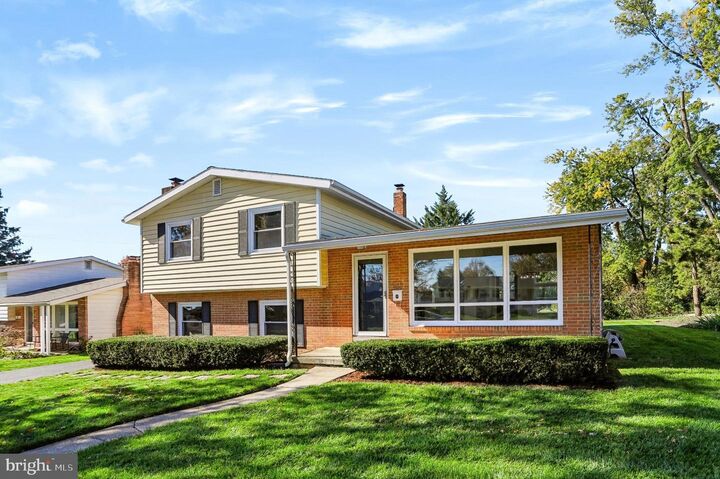 Property Photo: 202 Wood Street PA 17011