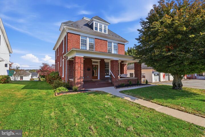 Property Photo:  515 S Main Street  PA 17356 
