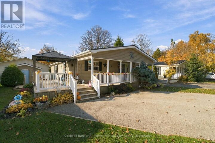 Property Photo:  7 Cherokee Lane  ON N7A 3Y2 