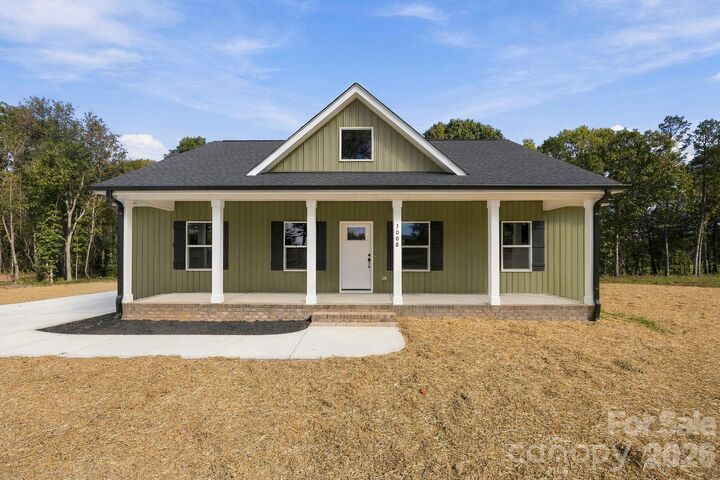 Property Photo:  3008 Polkville Road  NC 28152 