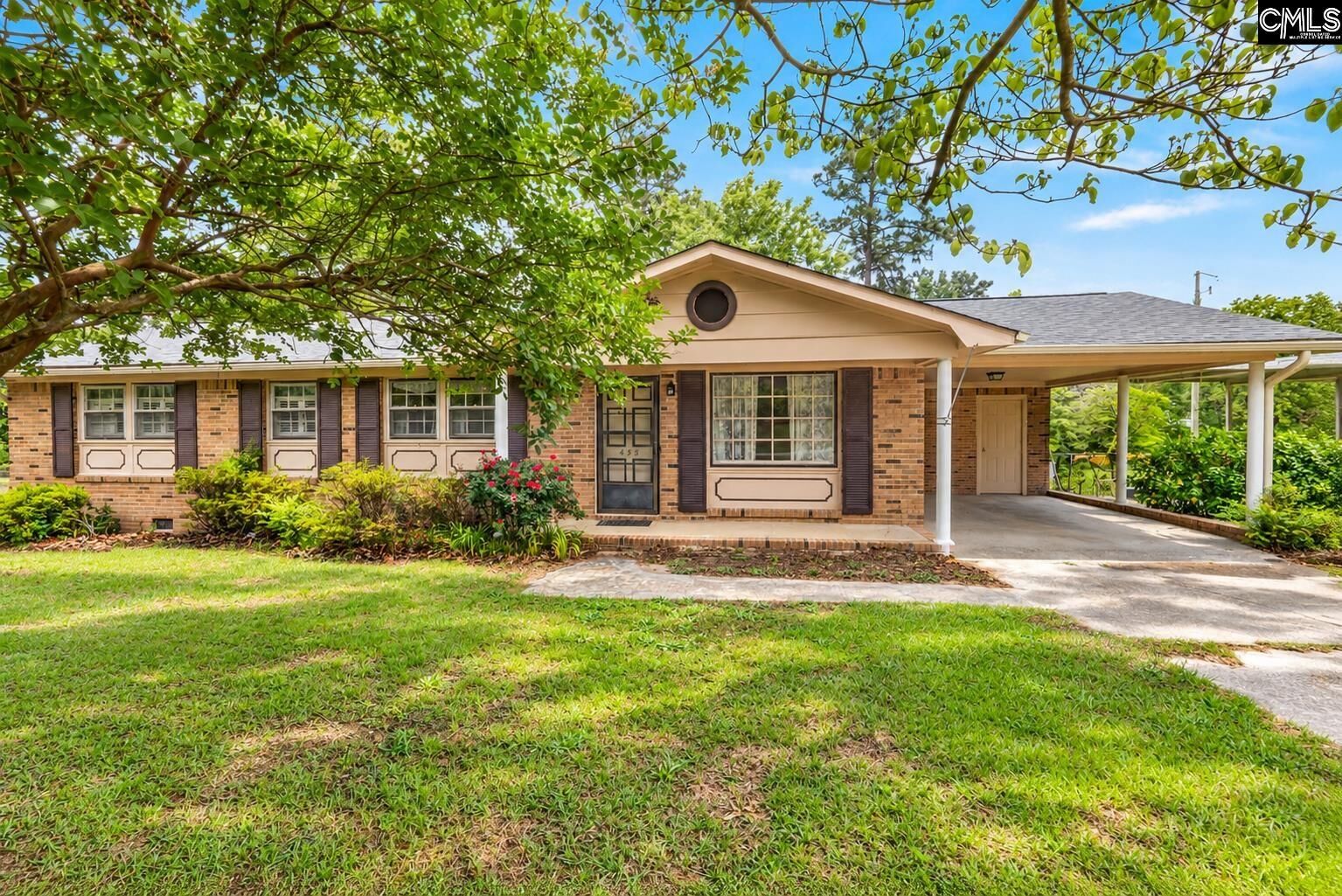 Property Photo:  435 Dogwood  SC 29172 