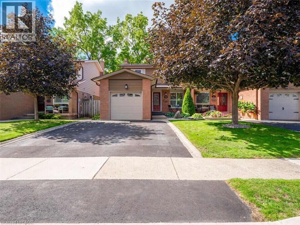 Property Photo:  74 Maiden Lane  ON L9T 2H4 