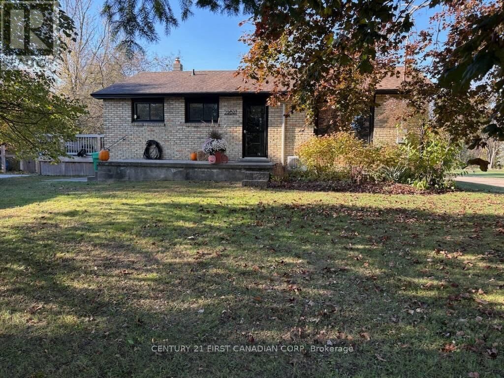 Property Photo:  22827 Melbourne Road  ON N0L 1T0 