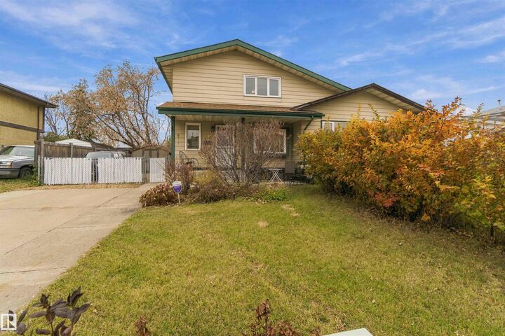 Property Photo:  7932 92 Avenue  AB T8L 3R8 