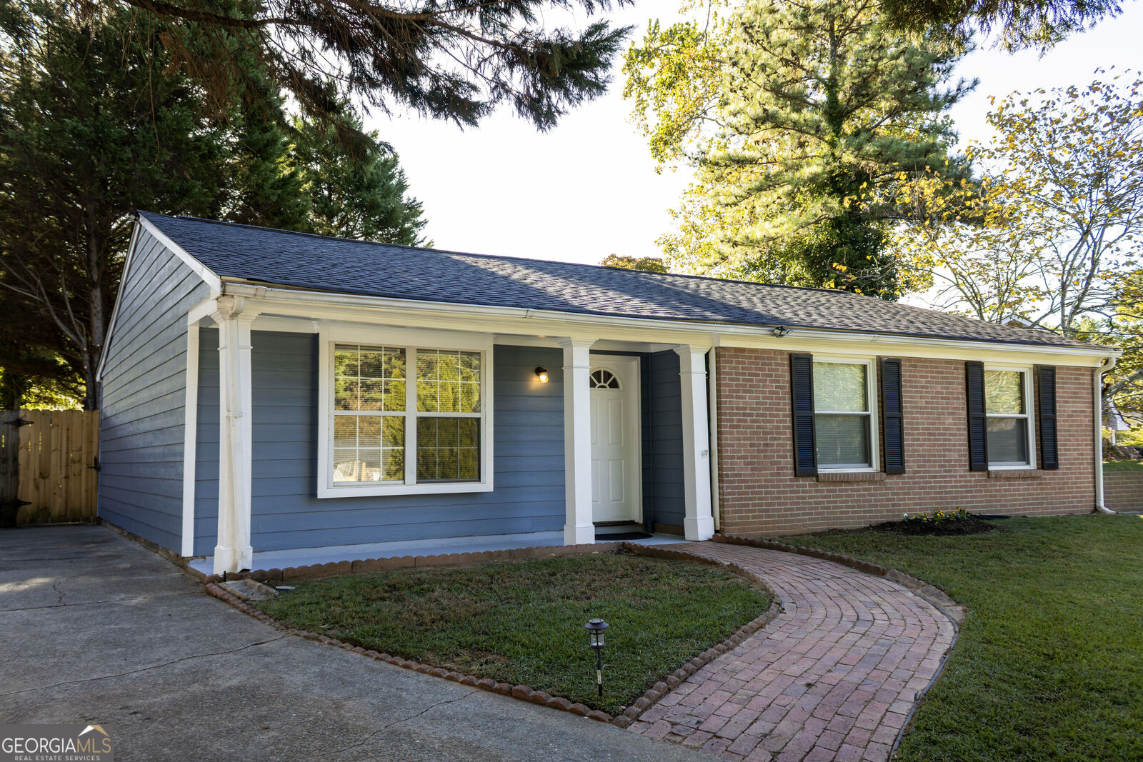 Property Photo:  1379 Craighill Court  GA 30093 