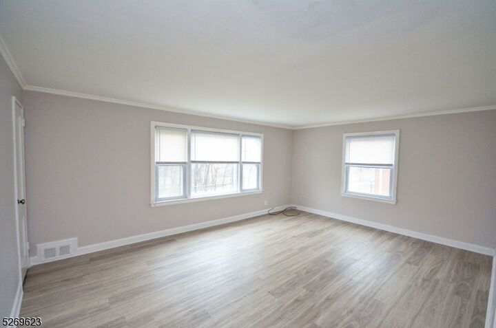 Property Photo:  6 Washington Ave 6A  NJ 07081 