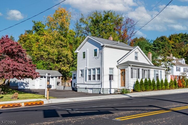 Property Photo:  65 Oldham Rd  NJ 07470 