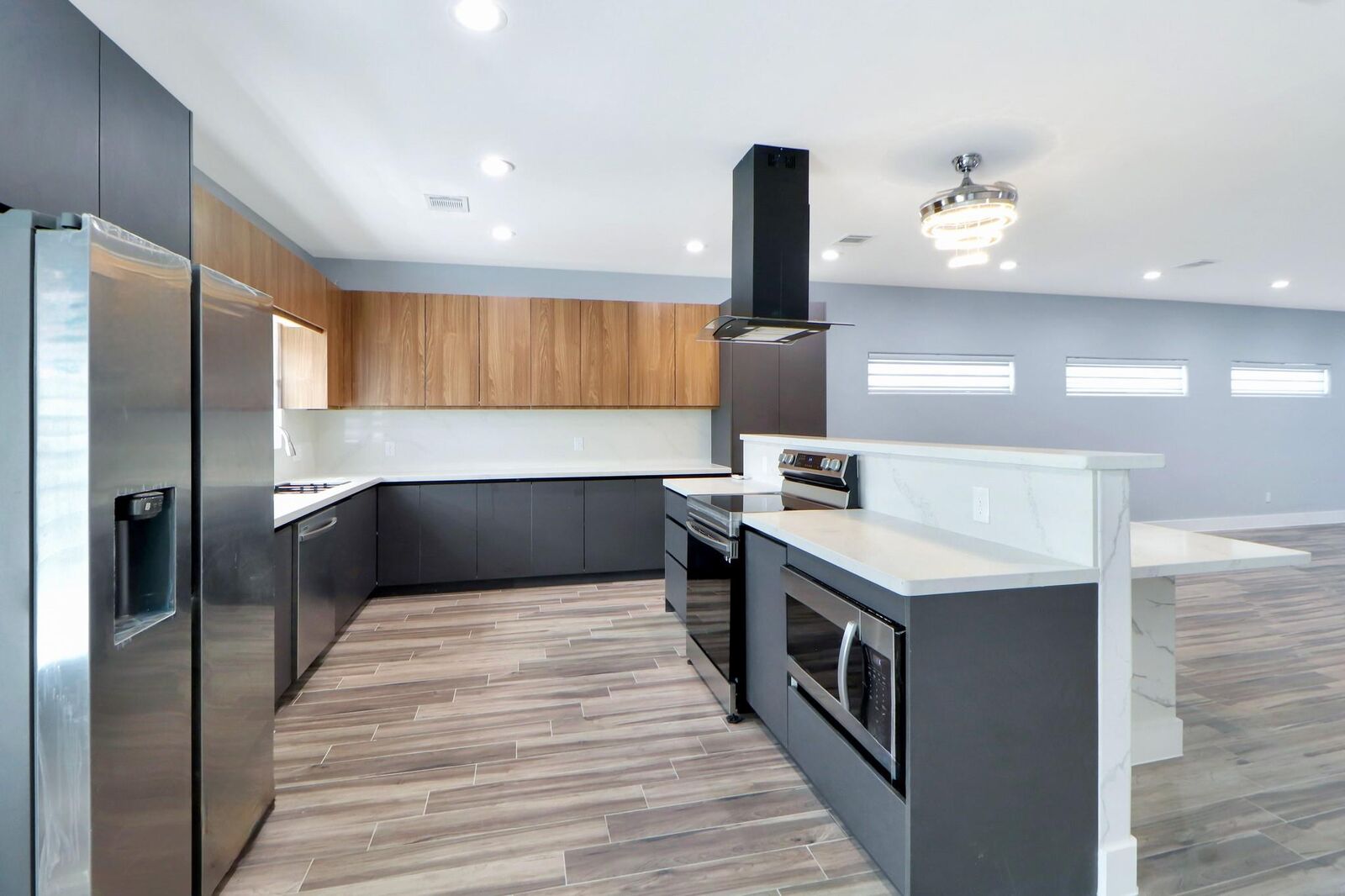 Property Photo: 3027 Clinton Drive TX 77020