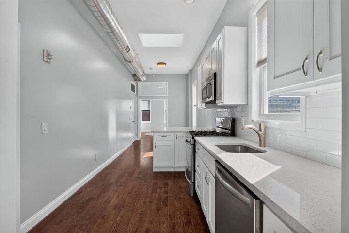 Property Photo:  400 Madison St 6  NJ 07030 