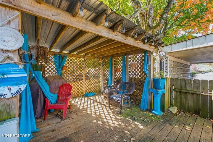 Property Photo:  501 N A St  TN 37771 