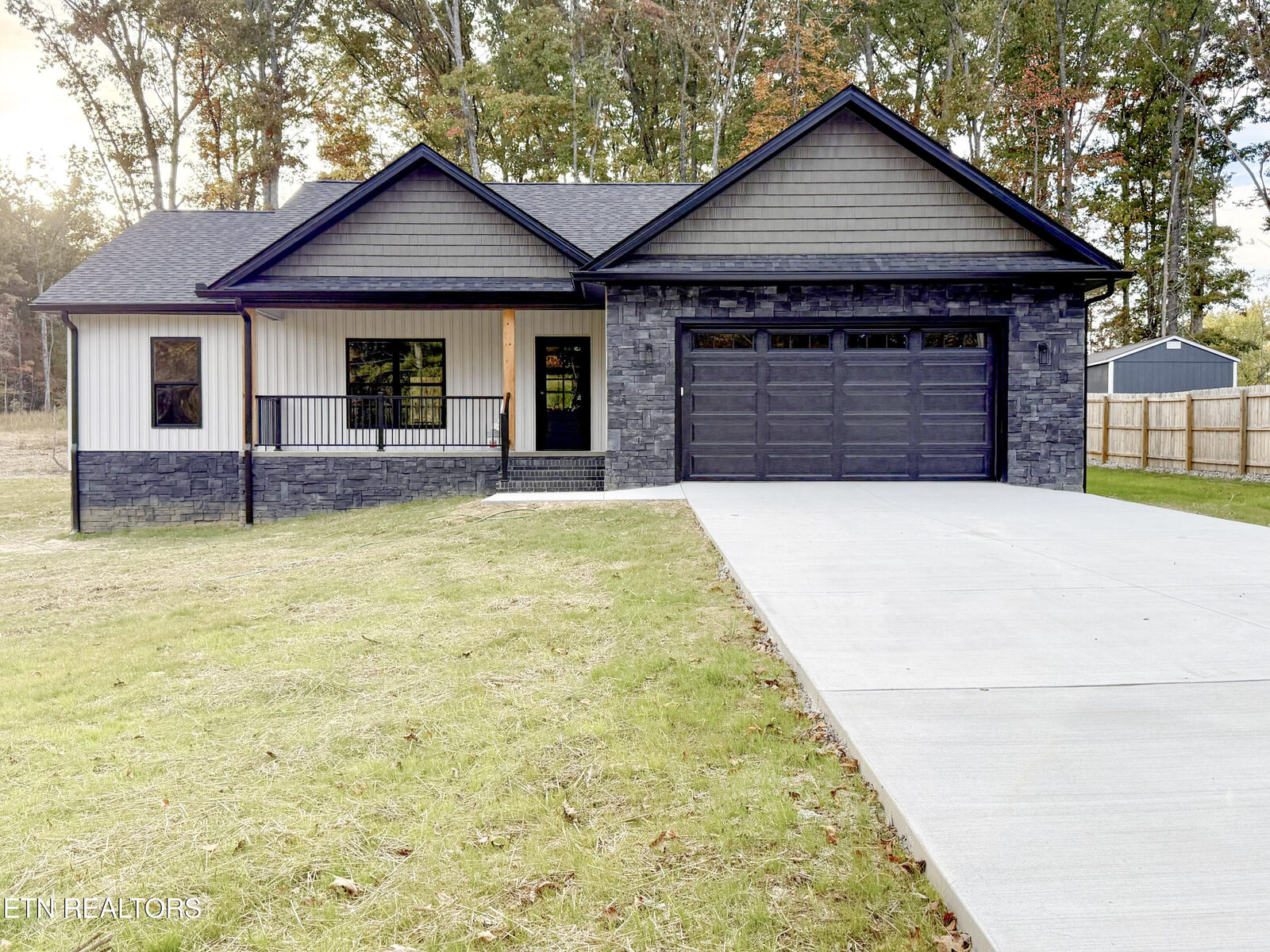 Property Photo: 104 Peachtree Drive TN 38555