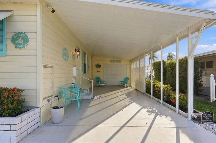 Property Photo:  1006 44th Avenue Drive E  FL 34222 
