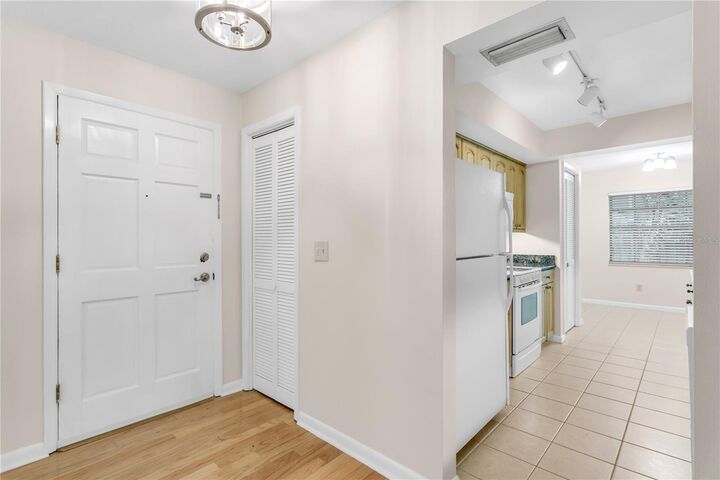 Property Photo: 3302 W Tambay Avenue FL 33611