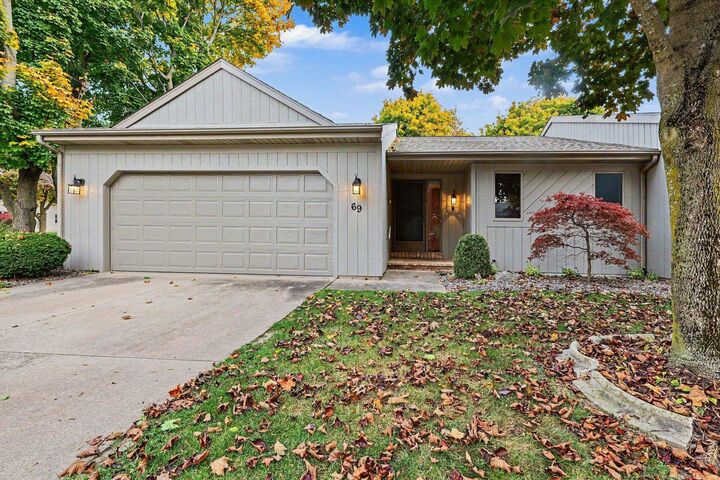 Property Photo:  69 Pine Grove Drive  MI 48415 