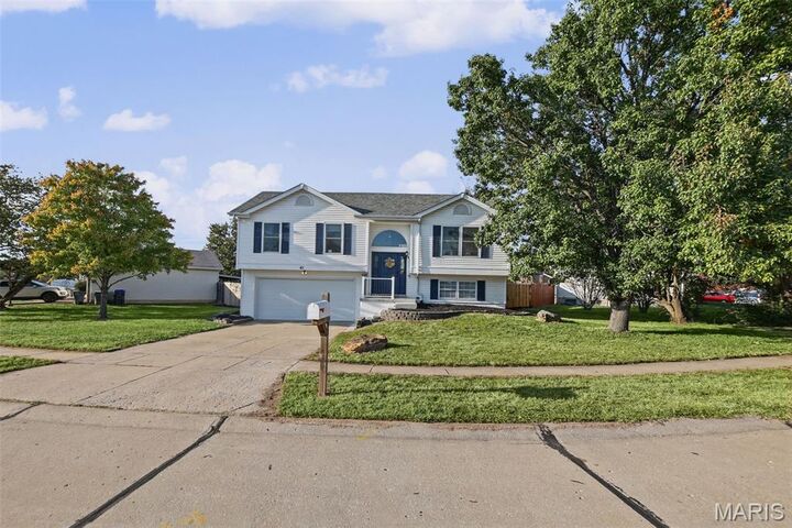 Property Photo:  43 Mallard Pointe Drive  MO 63368 