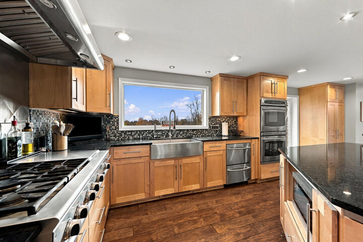Property Photo: 6250 Silver Hills Dr WI 54220