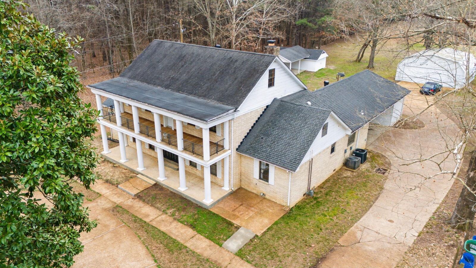 Property Photo: 7439 Lexie Gardner Rd TN 38002