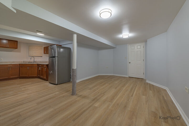 Property Photo:  7640 S Phillips Avenue G  IL 60649 