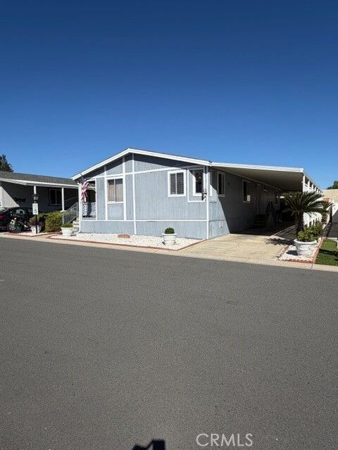 Property Photo:  4000 Pierce 27  CA 92505 