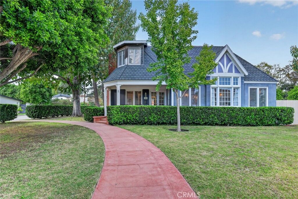 Property Photo:  11123 Hortense  CA 91602 