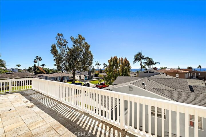 Property Photo:  124 W Avenida Santiago  CA 92672 