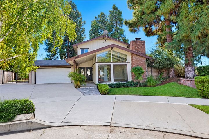 Property Photo:  2402 W Valewood Street  CA 91773 