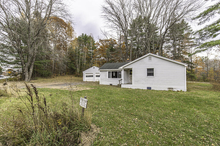 Property Photo:  2422 Broadway  ME 04401 