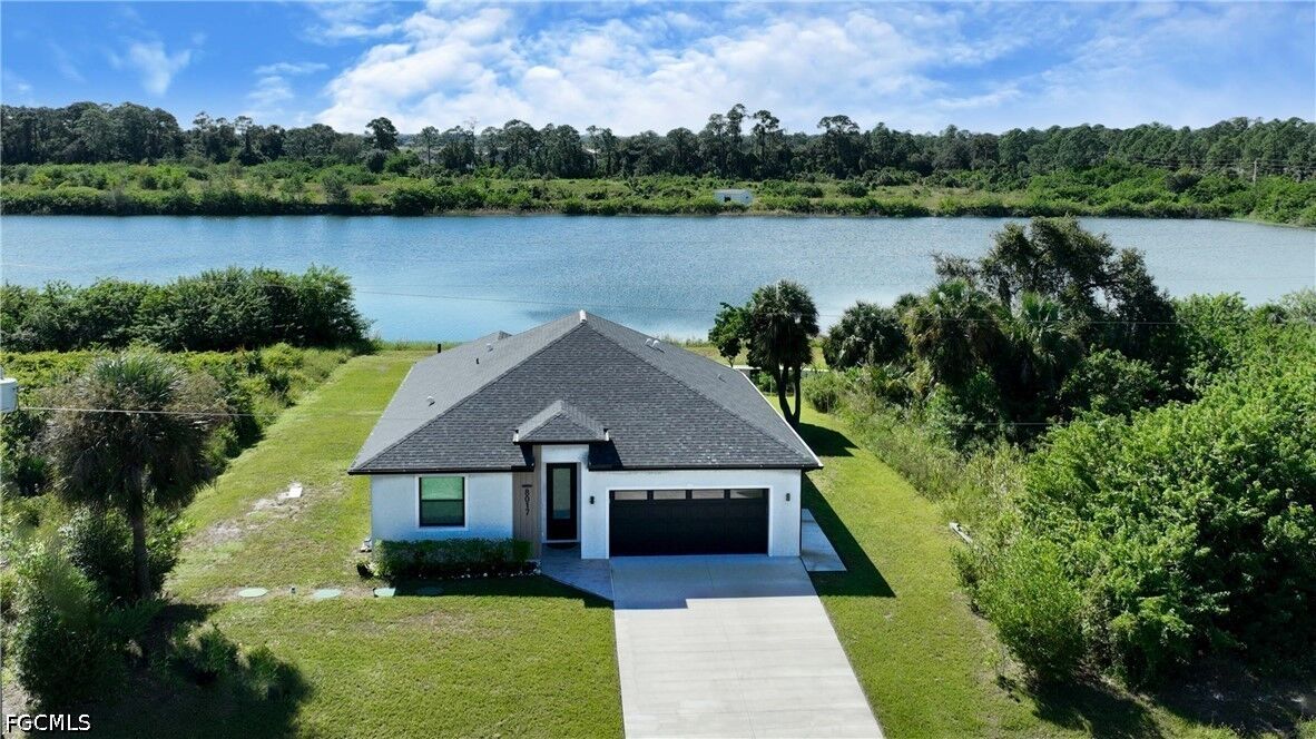 Property Photo: 8017 Sunrise Circle FL 33935