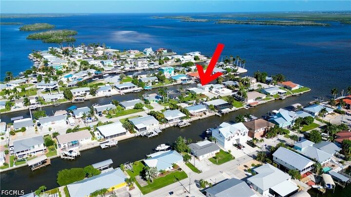 Property Photo:  2756 Velma Street  FL 33993 
